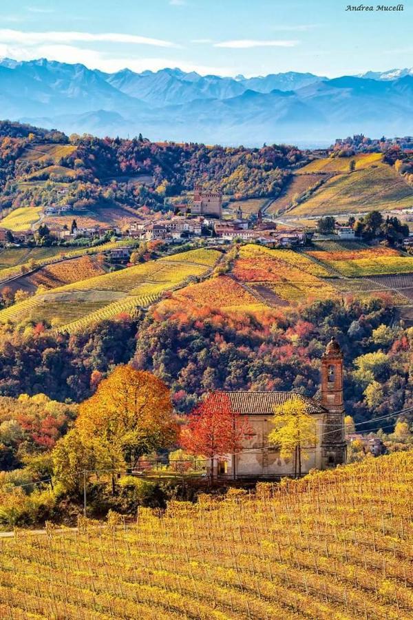 L'Angolo Relax La Morra Luaran gambar