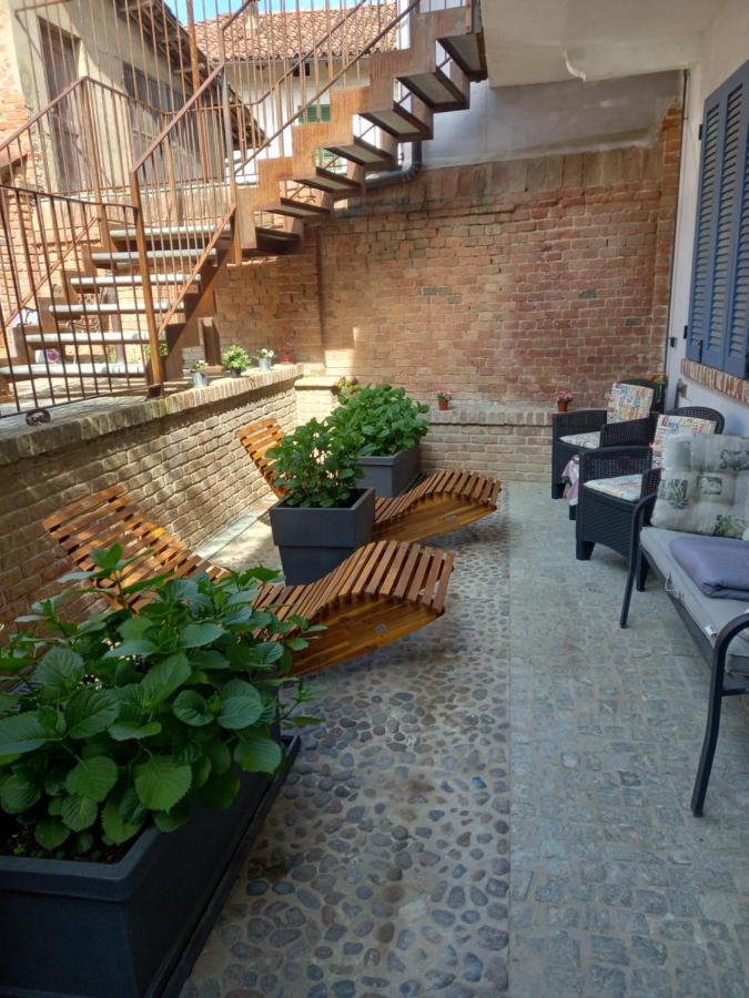 L'Angolo Relax La Morra Luaran gambar